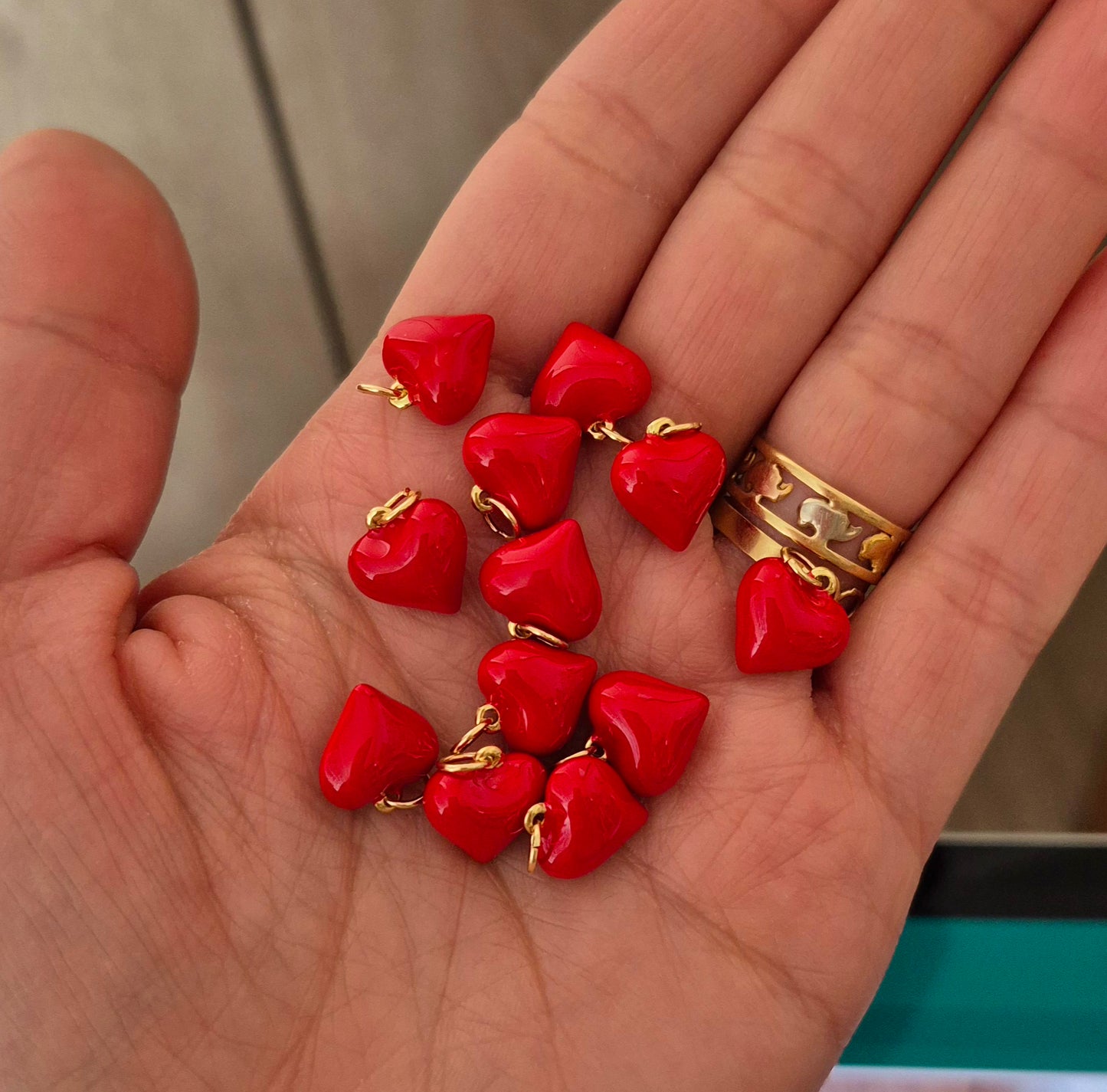 Corazón abombado rojo pequeño