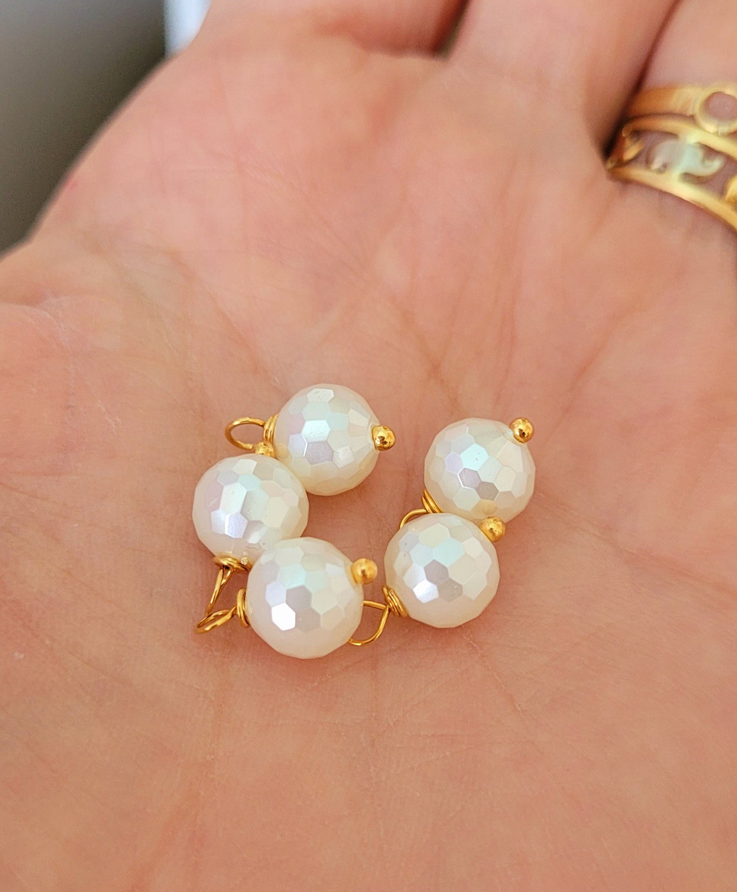 Perlas nacaradas entorchadas