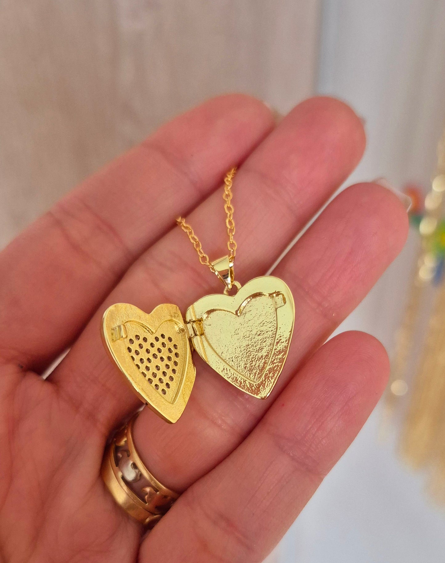 Dije de relicario corazón (no incluye la cadena)