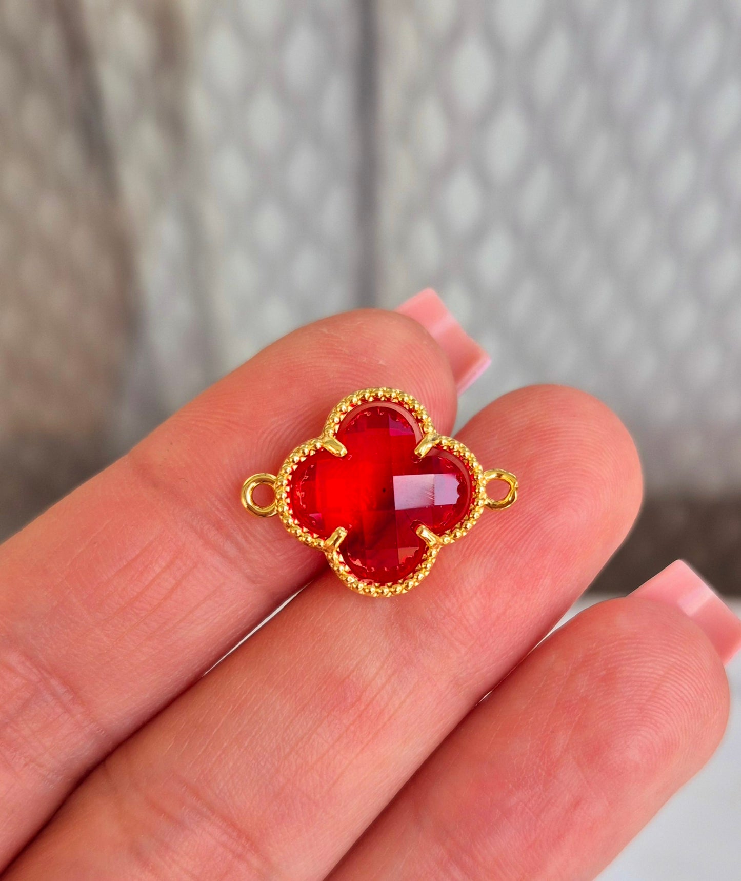 Trébol cristal conector rojo