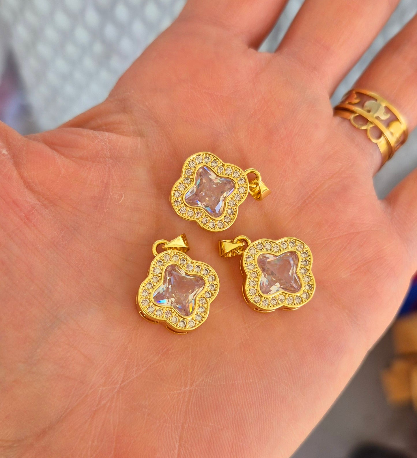 Trébol cristal y circones