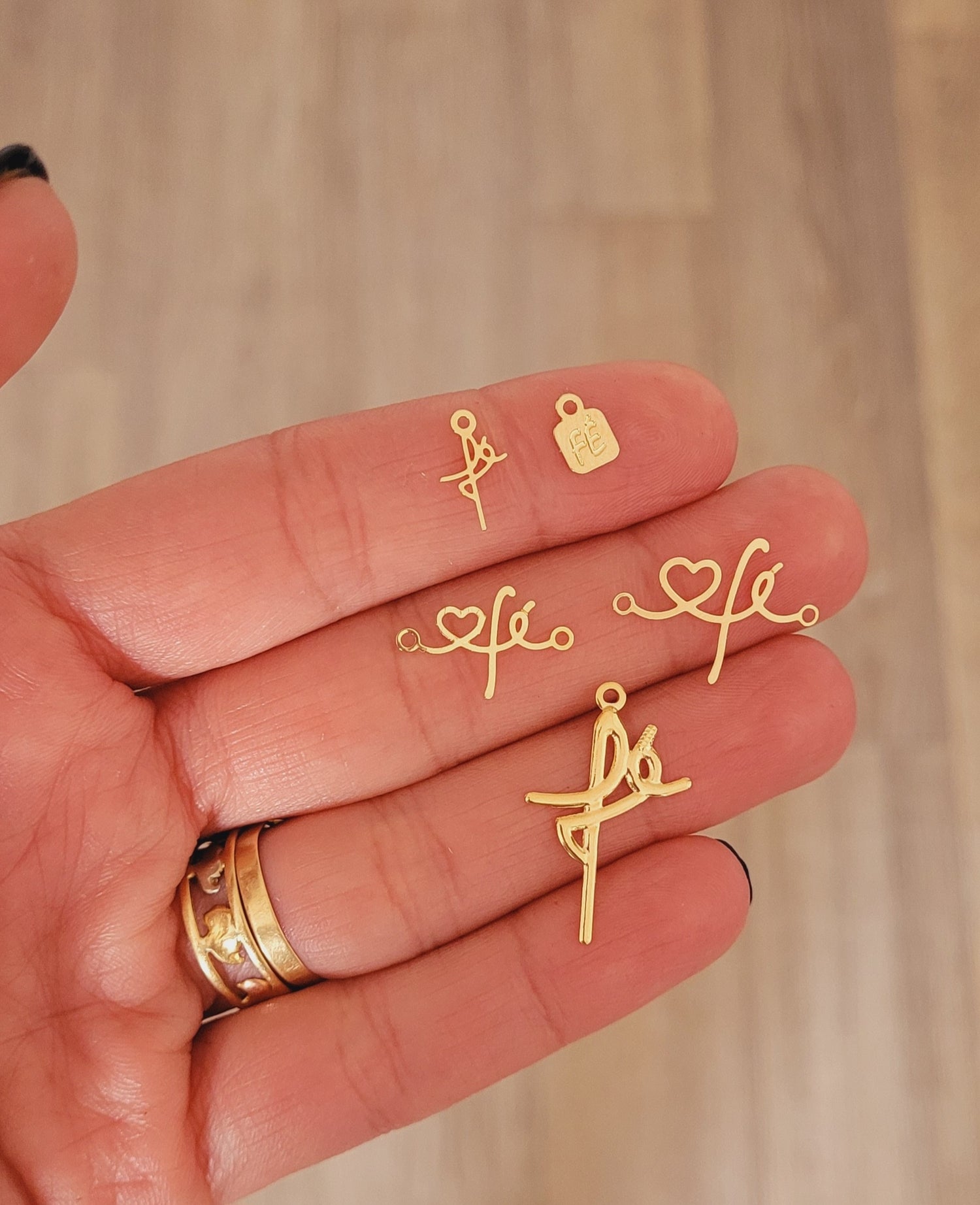 Mini dijes religiosos