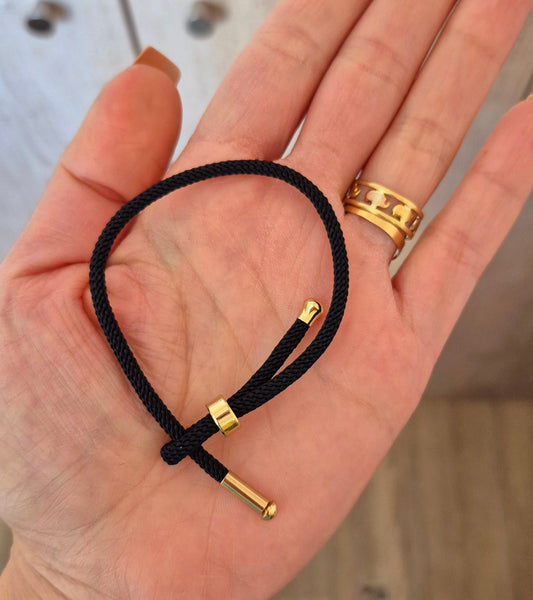 Pulsera cordón negro