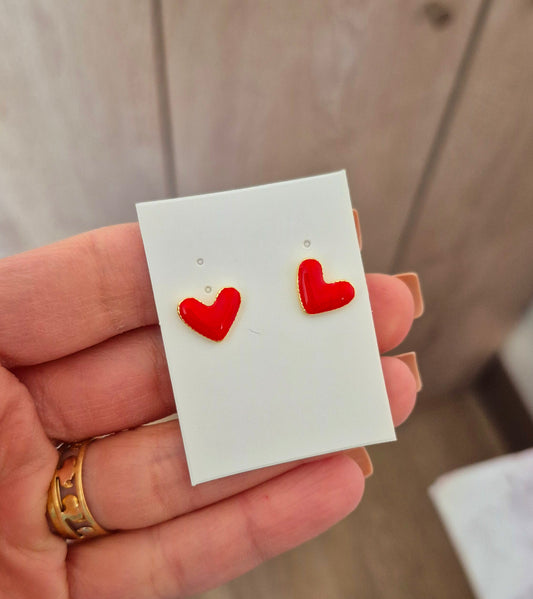 Aros corazones rojos