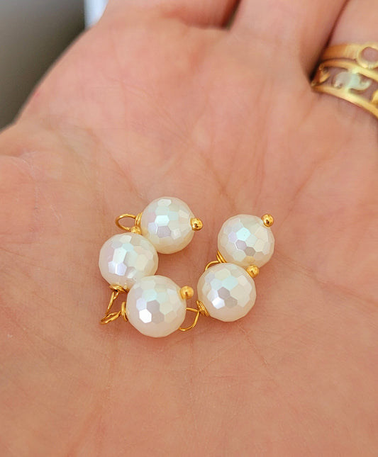 Perlas nacaradas entorchadas