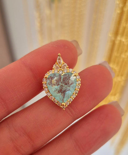Dije corazón cristal agrietado