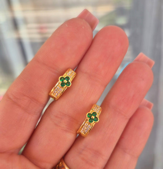 Huggies trébol verde