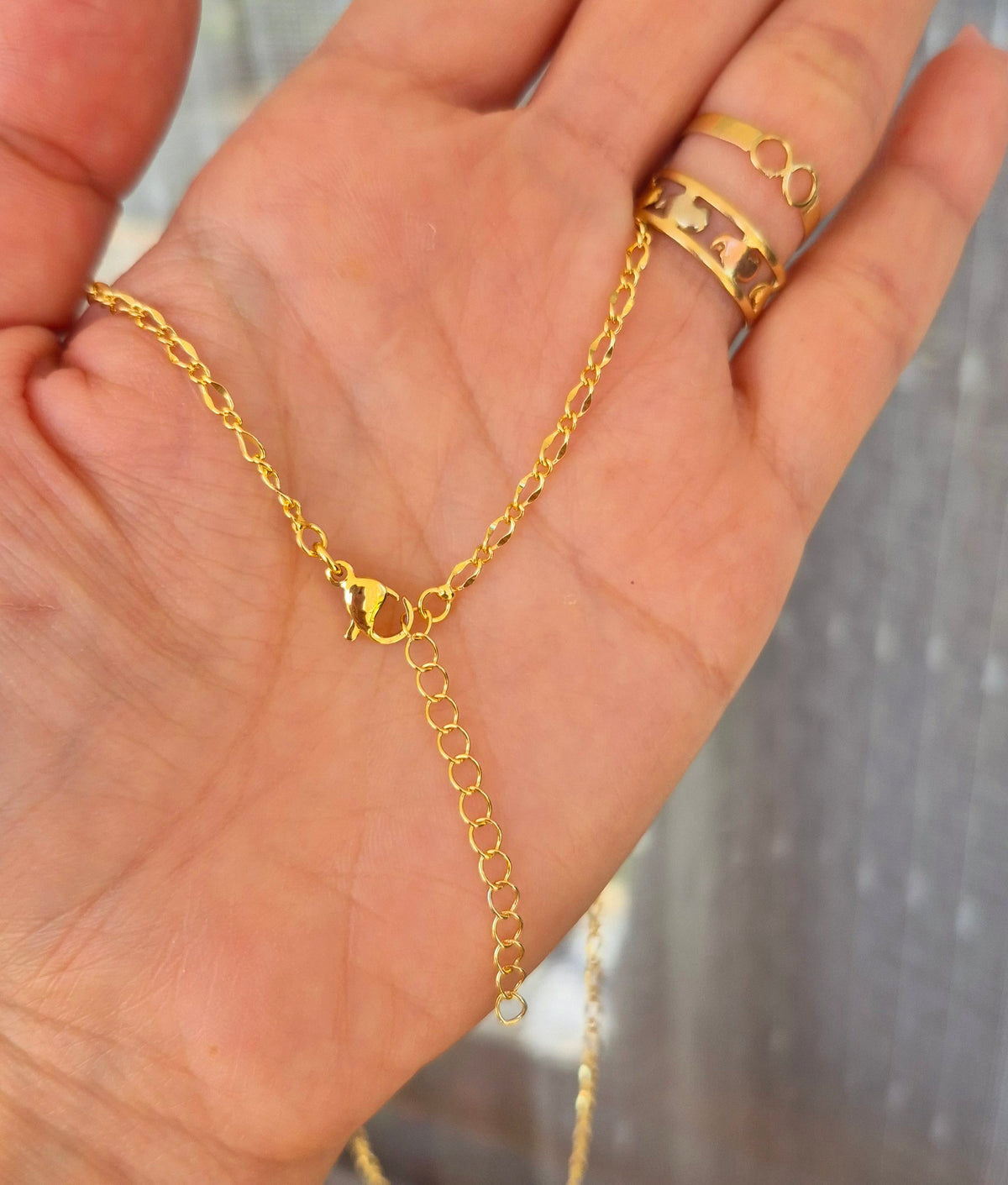Cadena cartier alargada