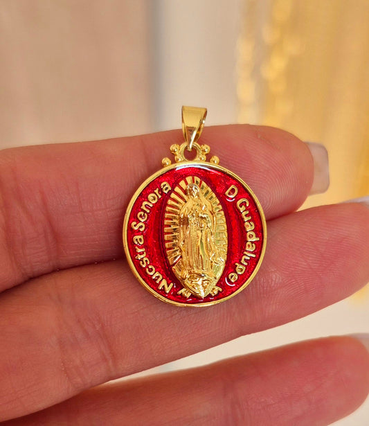 Medalla Virgen de Guadalupe roja