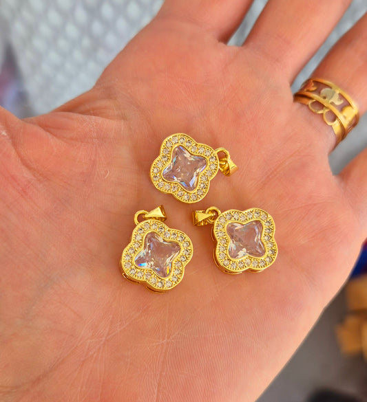 Trébol cristal y circones